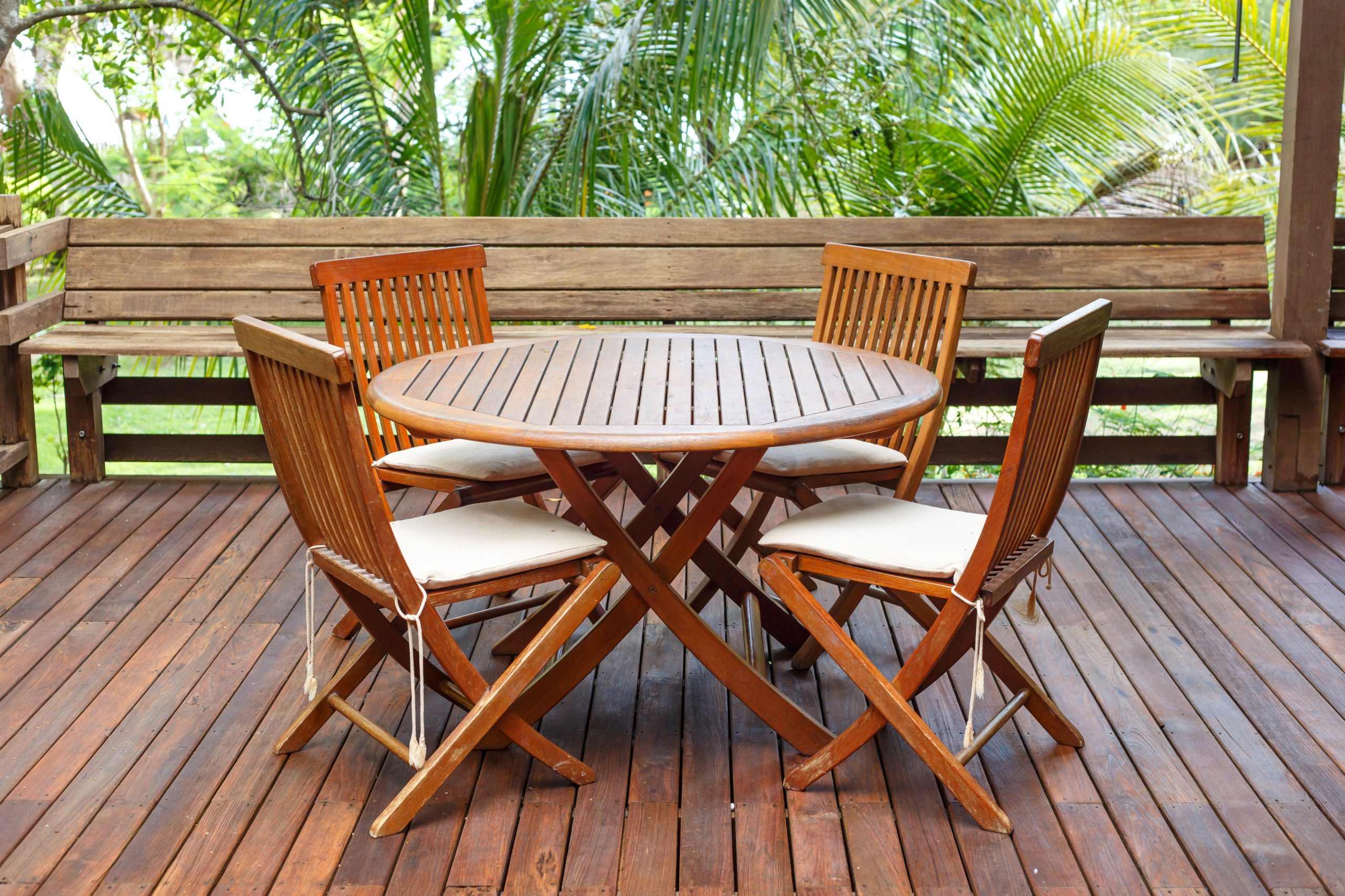 Discover the Beauty of Wooden Outdoor Furniture