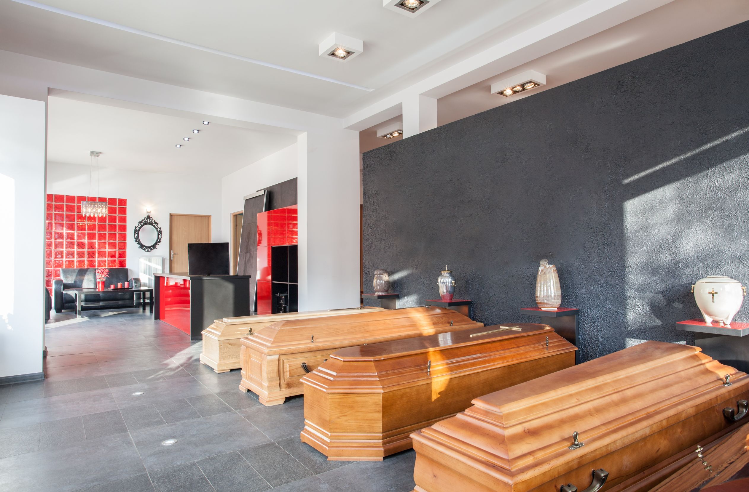 What Happens at a Catholic Funeral or Cremation Service?