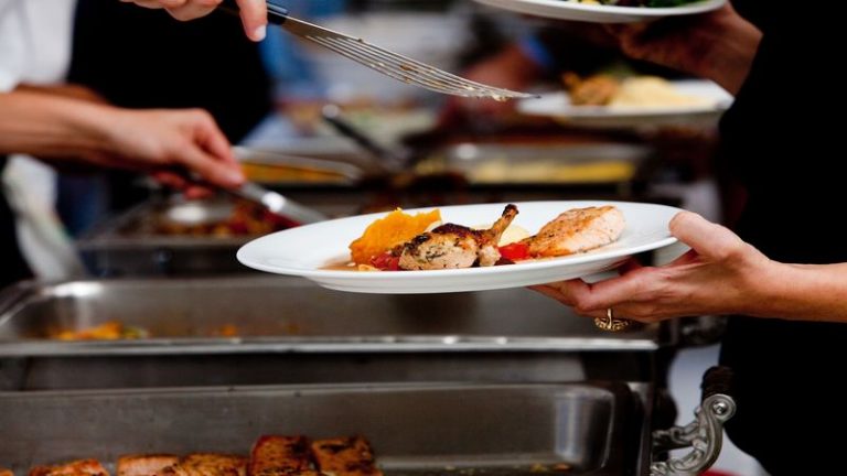 Local Favorites Featuring Pizza Specials in San Diego CA You Will Love